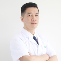 南宁谢敬嵘医生技术怎么样？擅长什么？在哪里坐诊？