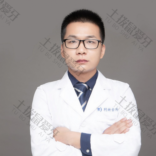 深圳权文政医生做种植牙怎么样？医生简介&amp;技术水平~
